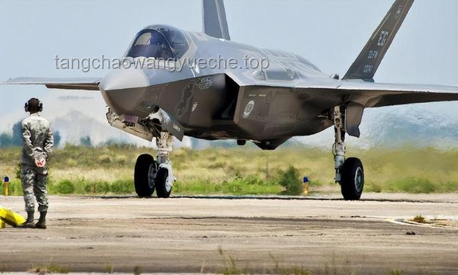 F35险被击落：美国军事优势遭遇挑战，恐慌情绪悄然蔓延